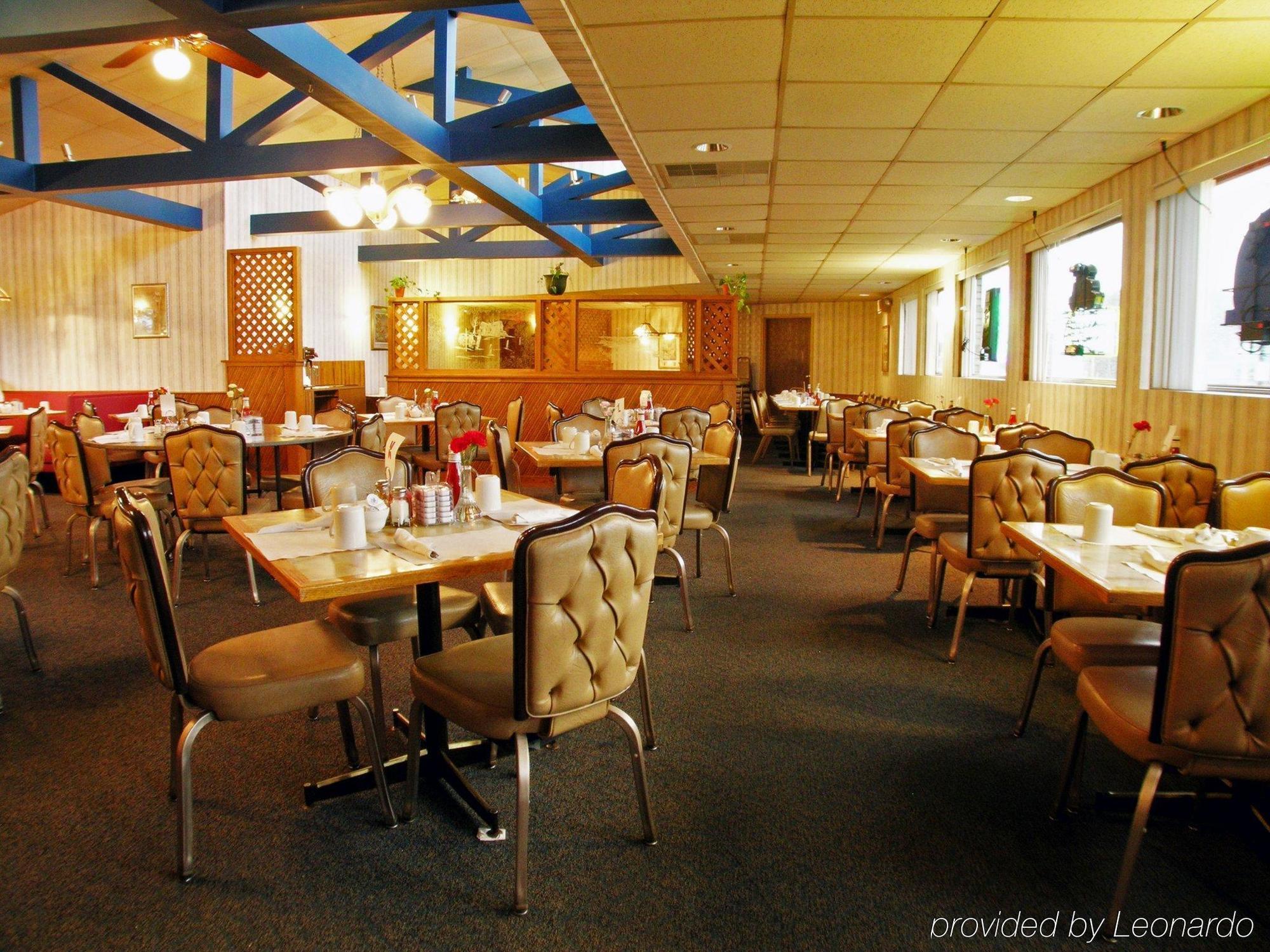 University Inn & Suites Stevens Point Exterior foto
