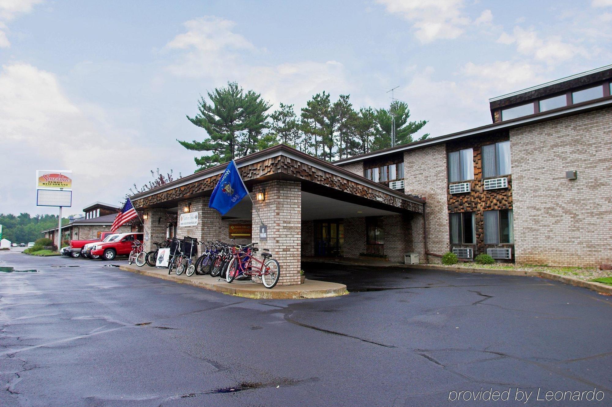University Inn & Suites Stevens Point Exterior foto